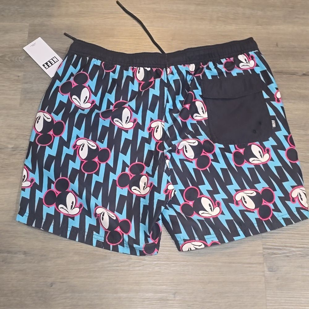 Neff Mickey Patterned Shorts - Picture 4 of 5